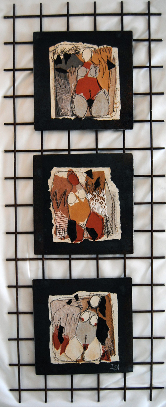 Nus sur grille en fer - collage de papier et tissu, dentelle, fil de couture
